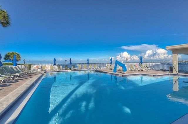 2506 N ROCKY POINT DRIVE 202, Tampa, FL 33607