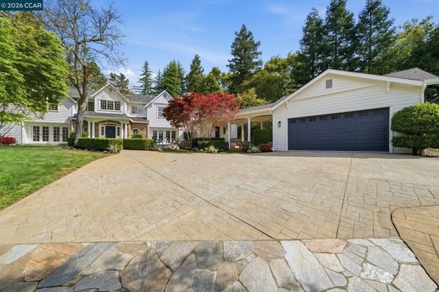 3 Honey Hill Ct, Orinda, CA 94563
