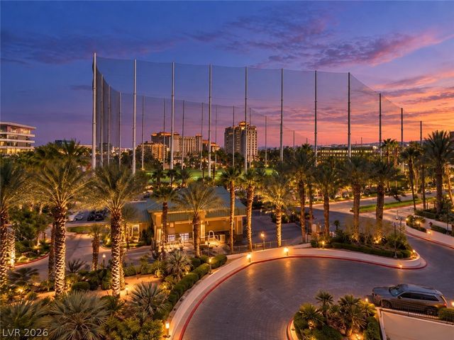 125 East HARMON Avenue 318, Las Vegas, NV 89109