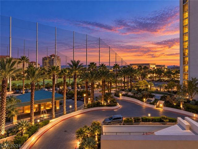 125 East HARMON Avenue 318, Las Vegas, NV 89109
