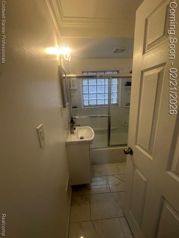 15833 Fordham Street, Detroit, MI 48205