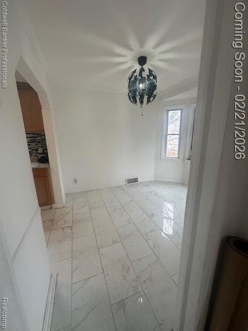 15833 Fordham Street, Detroit, MI 48205