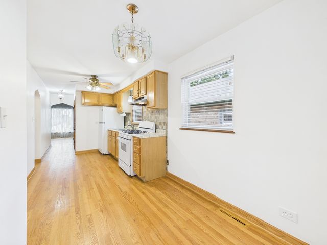 6345 W Peterson Avenue, Chicago, IL 60646