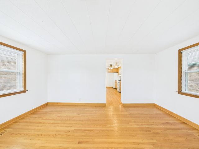 6345 W Peterson Avenue, Chicago, IL 60646