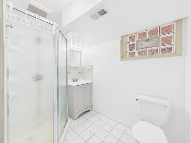 6345 W Peterson Avenue, Chicago, IL 60646