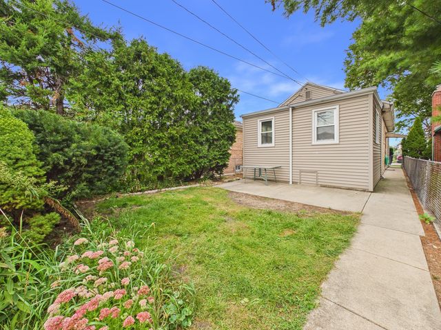 6345 W Peterson Avenue, Chicago, IL 60646