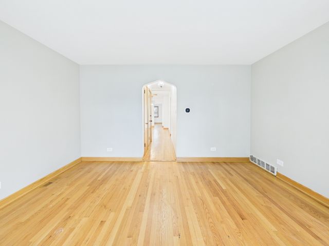 6345 W Peterson Avenue, Chicago, IL 60646