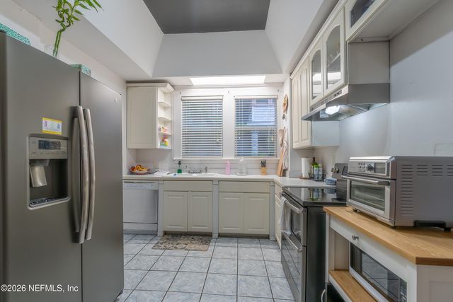 440 E 6TH Street, Jacksonville, FL 32206