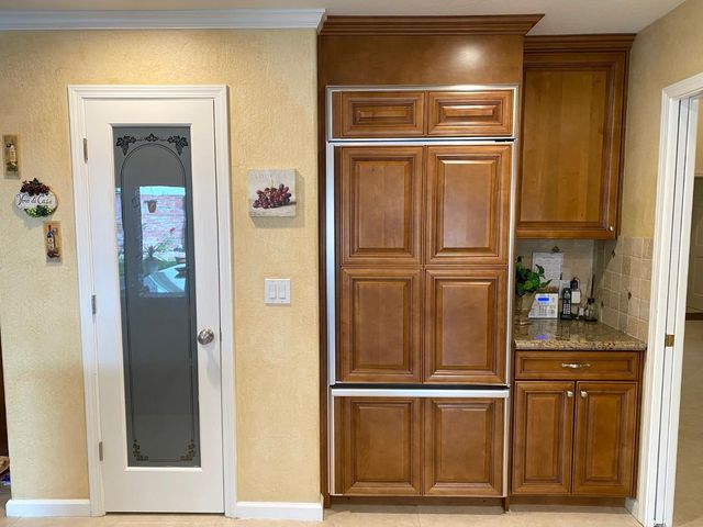 2401 Woodlake Cir, Lodi, CA 95242