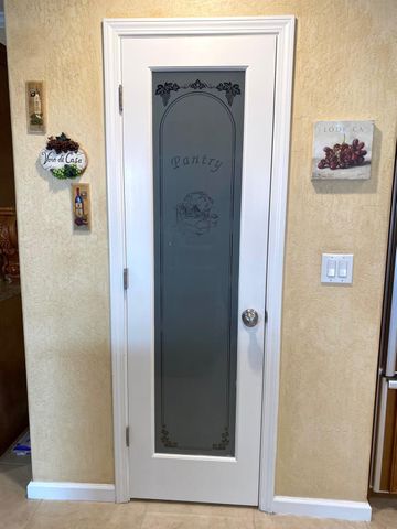 2401 Woodlake Cir, Lodi, CA 95242