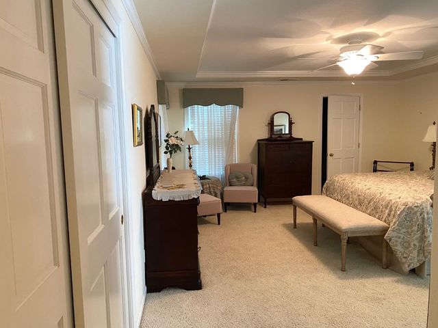 2401 Woodlake Cir, Lodi, CA 95242