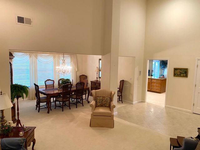 2401 Woodlake Cir, Lodi, CA 95242