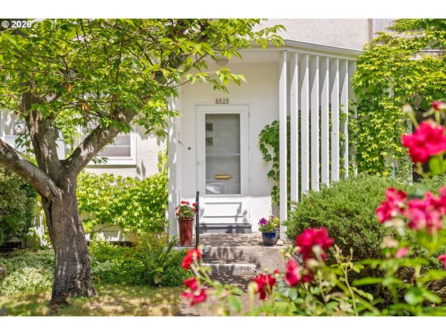 6829 Ne BROADWAY, Portland, OR 97213