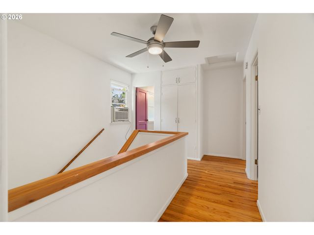6829 Ne BROADWAY, Portland, OR 97213