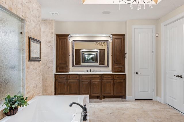 10343 Henley Cove, Iola, TX 77861