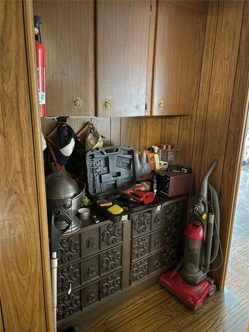 8621 SW 18th Court, Davie, FL 33324