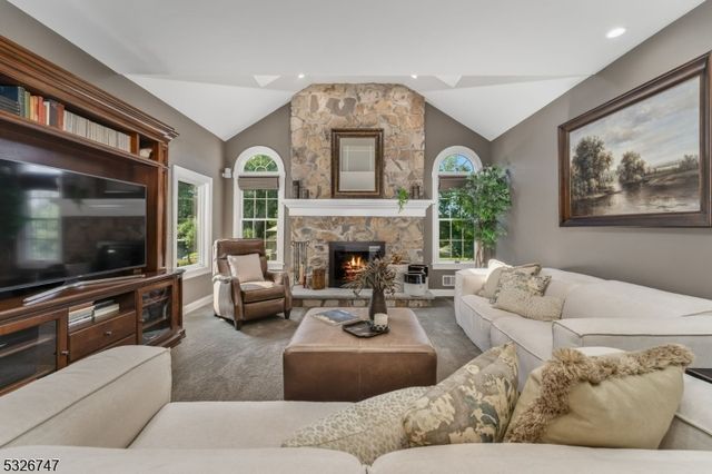 13 Militia Rd, Readington Twp., NJ 08889