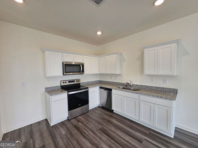 3513 Condor Court SW, Atlanta, GA 30331