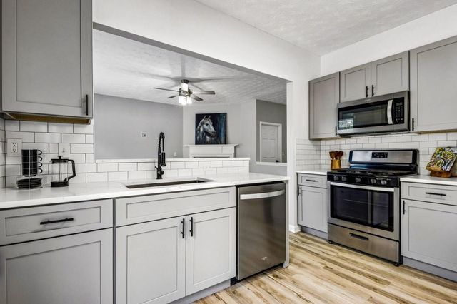 313 Woodland Pass, Canton, GA 30114