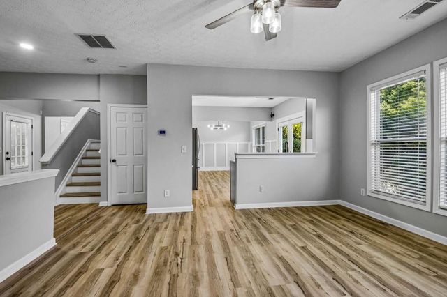313 Woodland Pass, Canton, GA 30114