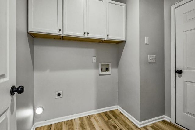 313 Woodland Pass, Canton, GA 30114