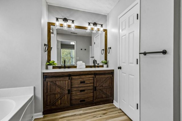 313 Woodland Pass, Canton, GA 30114
