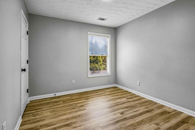 313 Woodland Pass, Canton, GA 30114