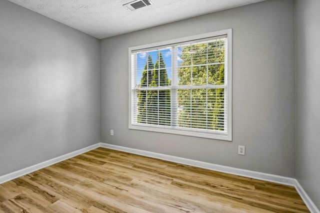 313 Woodland Pass, Canton, GA 30114