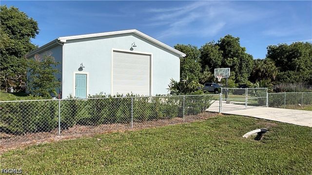 6011 Jadestone AVE, Fort Myers, FL 33905