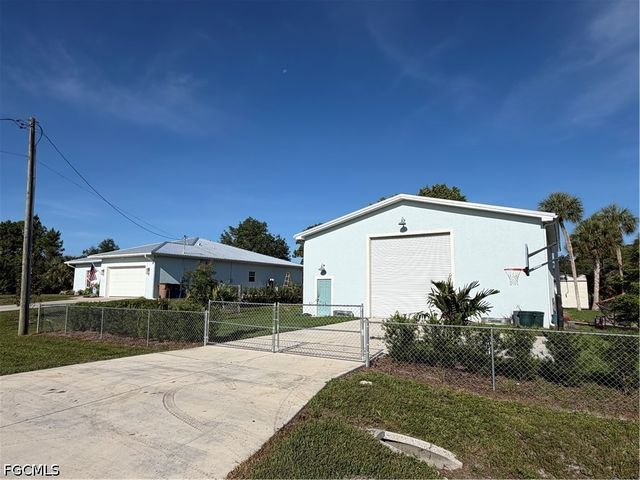 6011 Jadestone AVE, Fort Myers, FL 33905