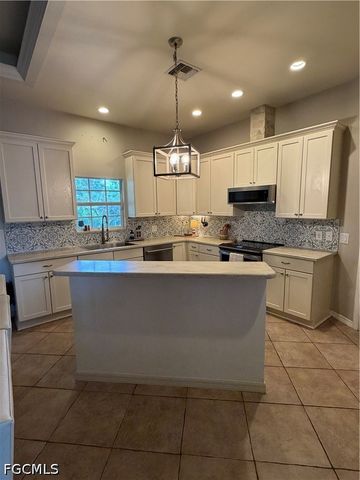 6011 Jadestone AVE, Fort Myers, FL 33905