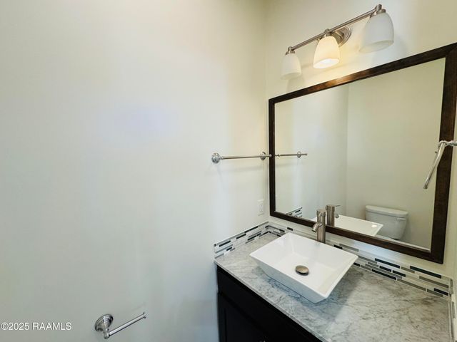 113 Bayou Street 115, Lafayette, LA 70503