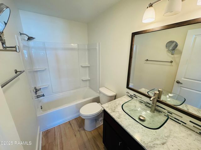 113 Bayou Street 115, Lafayette, LA 70503