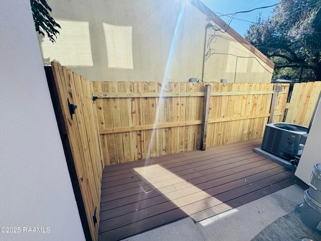 113 Bayou Street 115, Lafayette, LA 70503