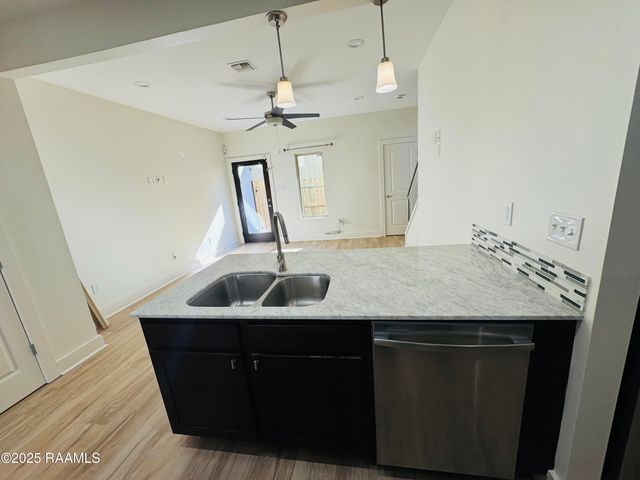 113 Bayou Street 115, Lafayette, LA 70503