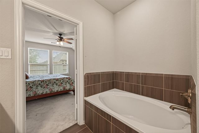 2312 Redwood Ridge Trail, Manvel, TX 77578