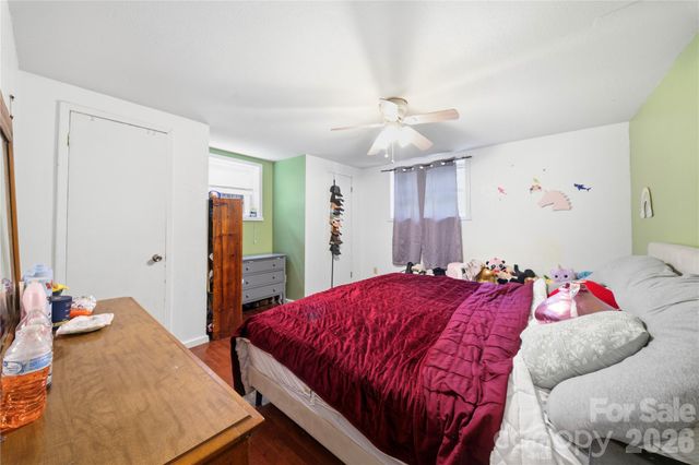 307 Beverly Avenue, Hendersonville, NC 28792