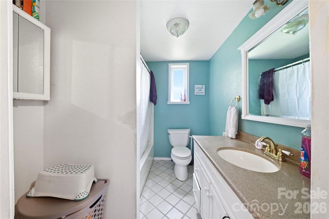 307 Beverly Avenue, Hendersonville, NC 28792