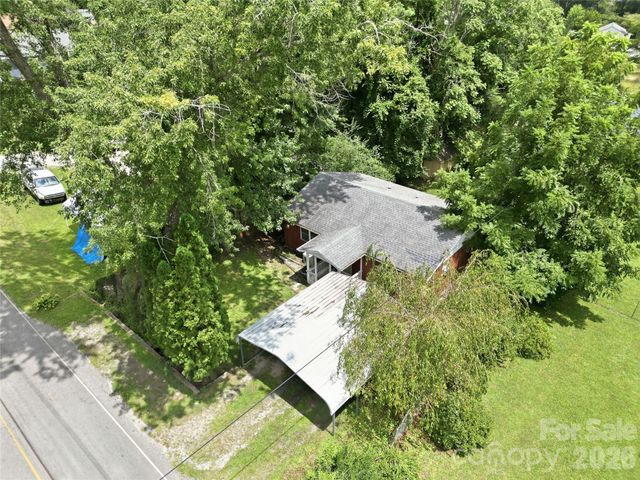 307 Beverly Avenue, Hendersonville, NC 28792
