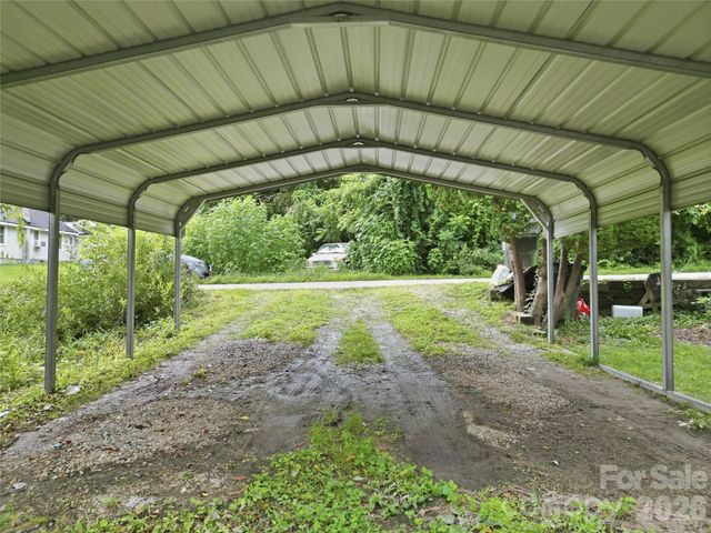 307 Beverly Avenue, Hendersonville, NC 28792