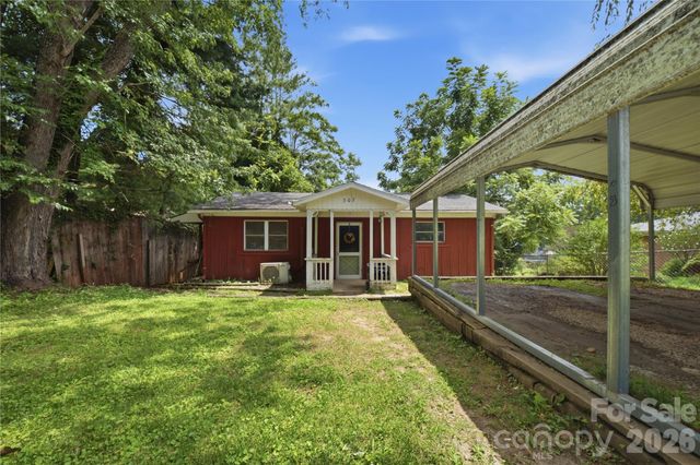 307 Beverly Avenue, Hendersonville, NC 28792
