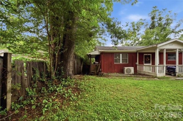 307 Beverly Avenue, Hendersonville, NC 28792