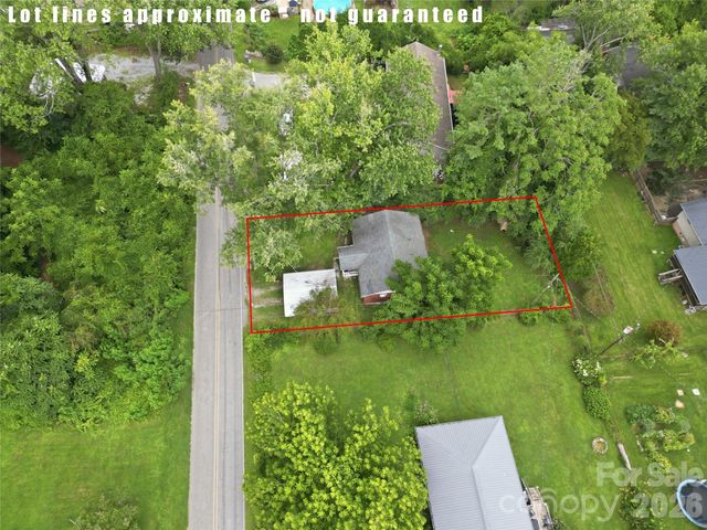 307 Beverly Avenue, Hendersonville, NC 28792