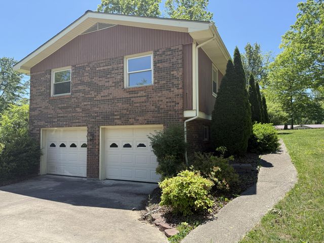 51 Travelers Trail, Corbin, KY 40701