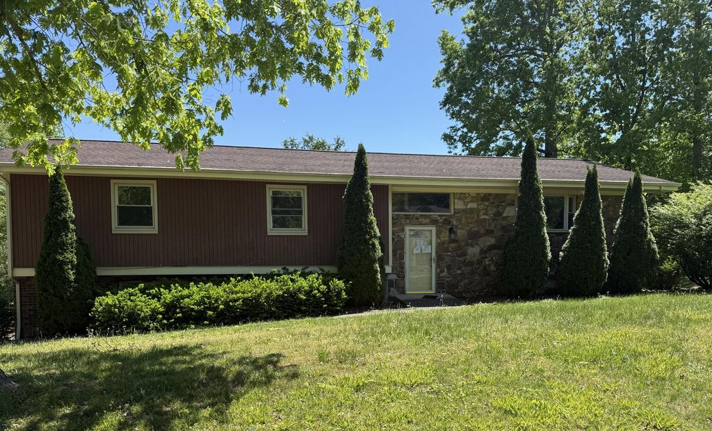 51 Travelers Trail, Corbin, KY 40701