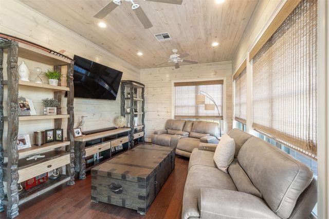 161 Paradise Trail, Coldspring, TX 77331