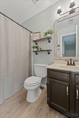 2045 Sunset View Lane, Batavia Twp, OH 45102