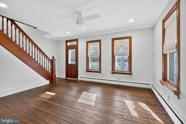 49 E CHERRY RD, Quakertown, PA 18951