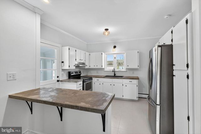 49 E CHERRY RD, Quakertown, PA 18951