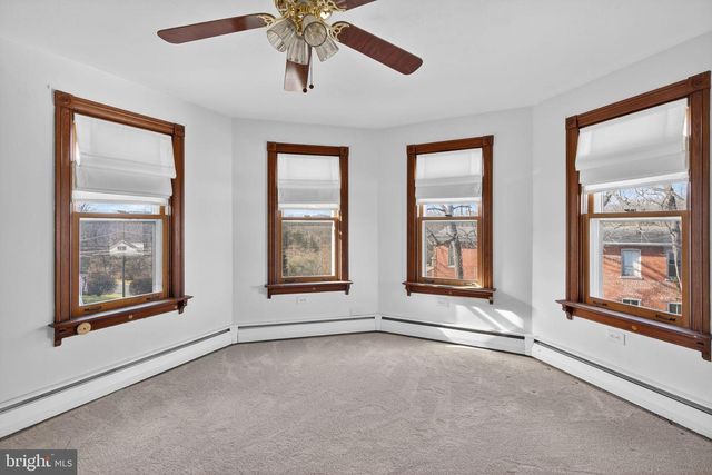 49 E CHERRY RD, Quakertown, PA 18951